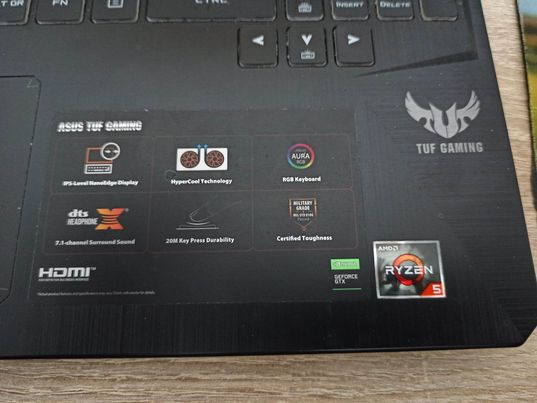 gaming laptopi